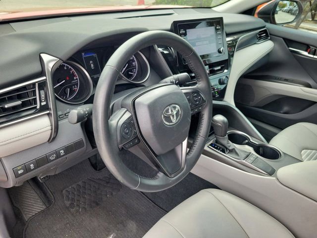 Used 2024 Toyota Camry SE image 20
