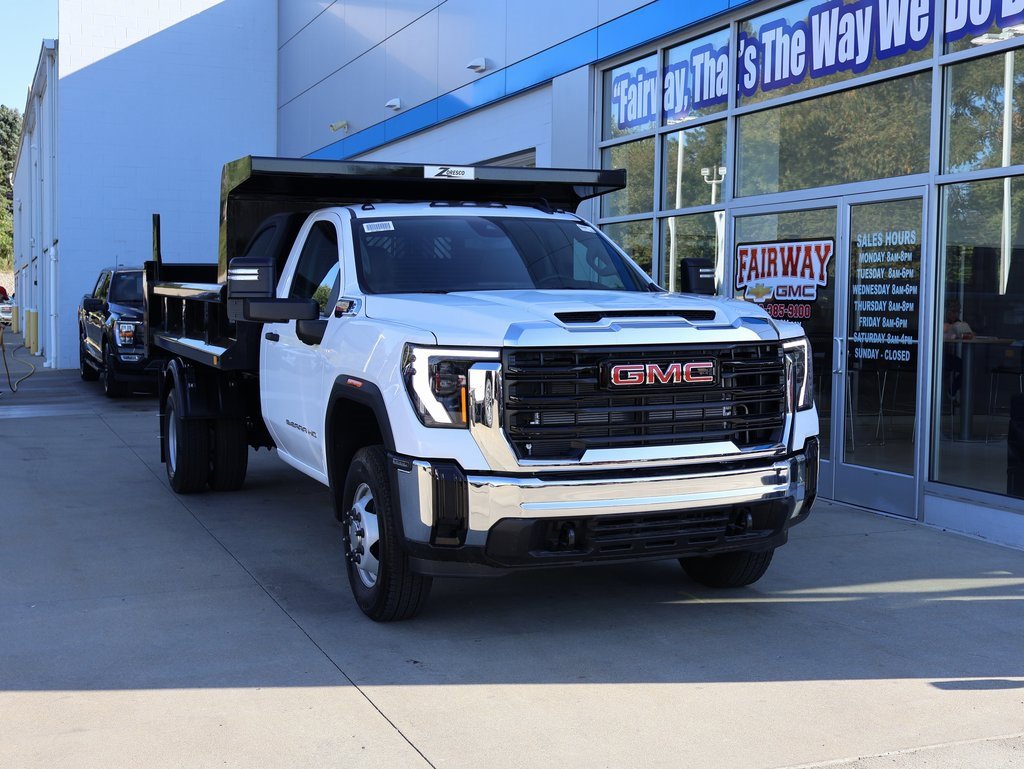 New 2025 GMC Sierra 3500 Pro w/ Convenience Package image 2
