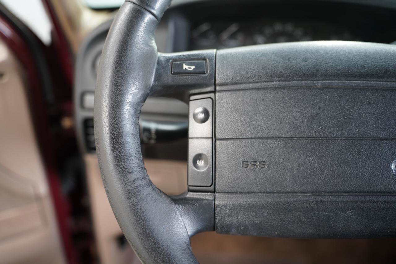 Used 1996 Ford Bronco Eddie Bauer AWD/4WD image 13