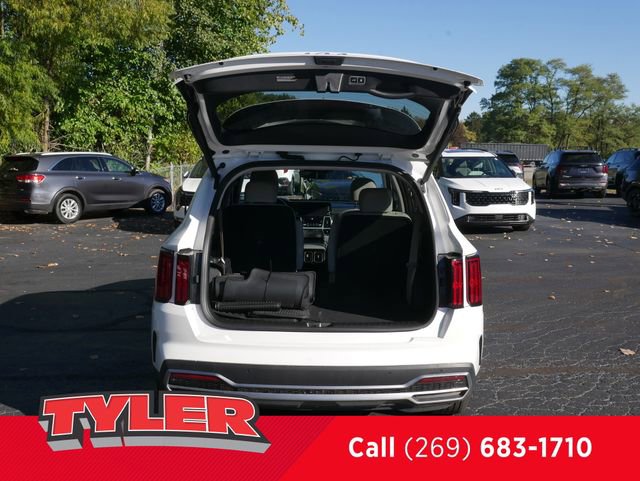 Used 2024 Kia Sorento SX Prestige w/ Panoramic Sunroof Package image 17