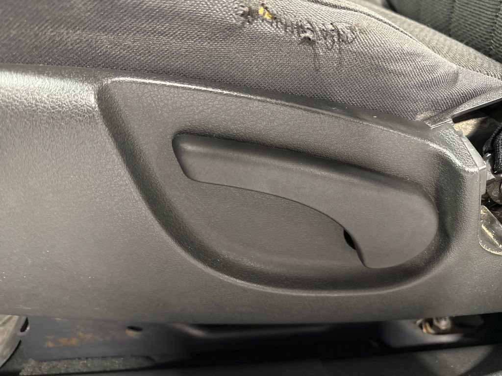 Used 2012 Jeep Liberty Sport AWD/4WD image 24
