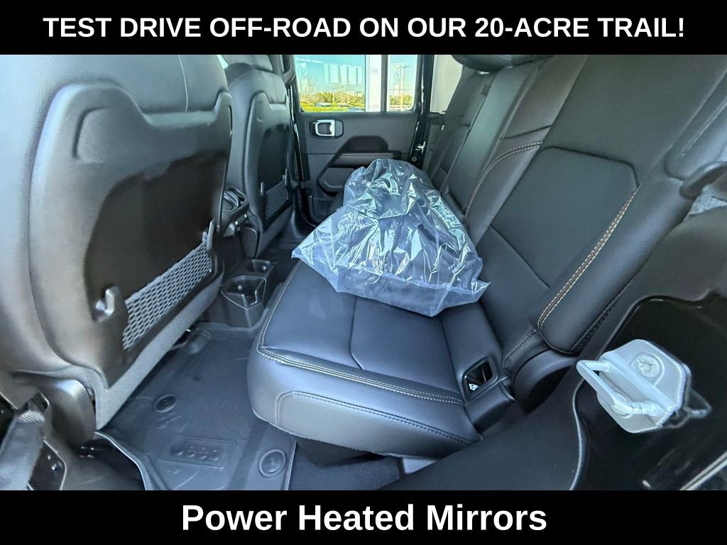 New 2026 Jeep Gladiator Sahara image 25