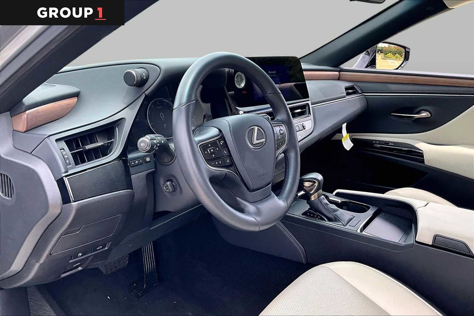 Certified 2025 Lexus ES 350 w/ Premium Package FWD image 15