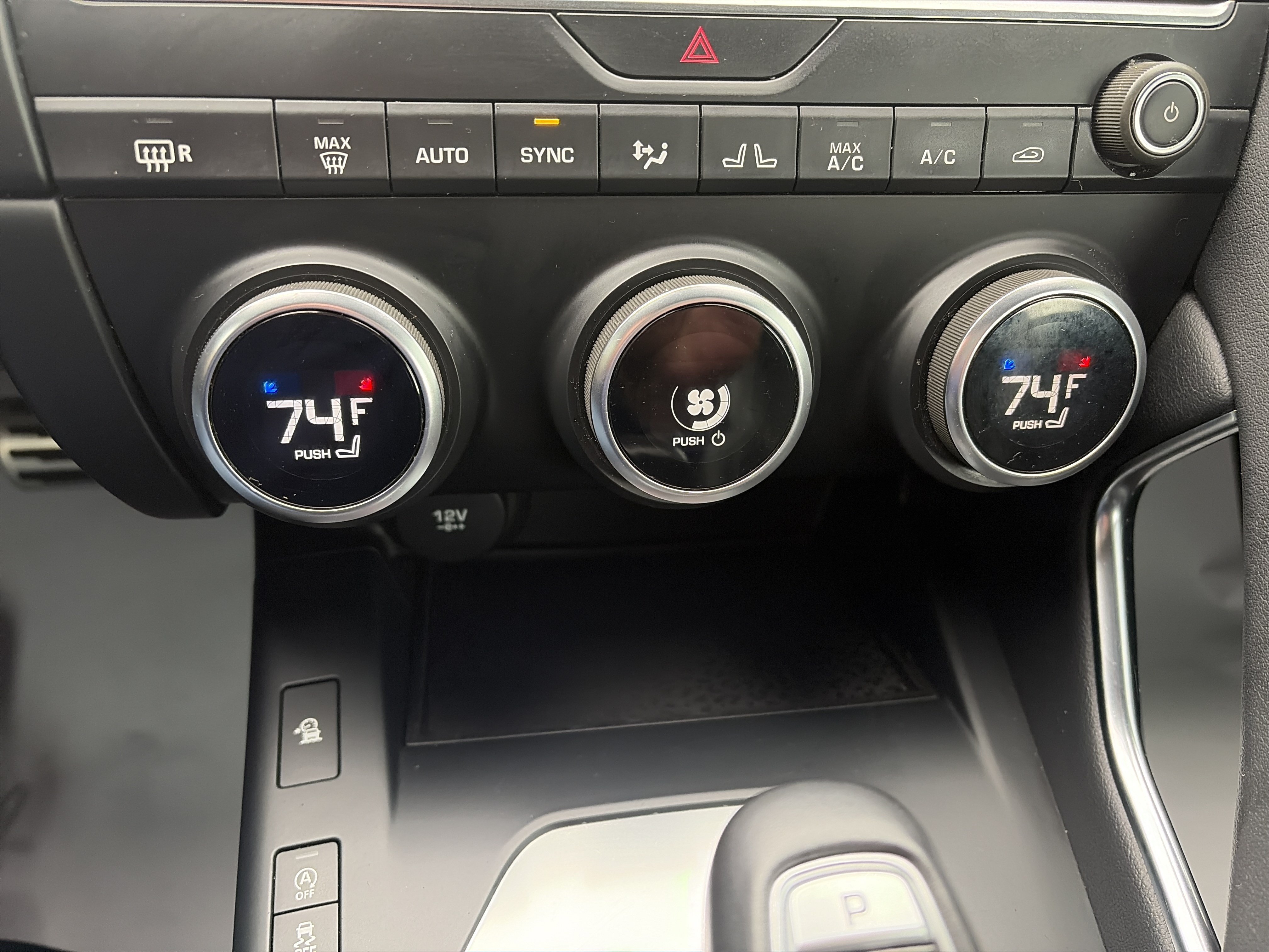 Used 2019 Jaguar E-PACE R-Dynamic SE AWD/4WD image 24