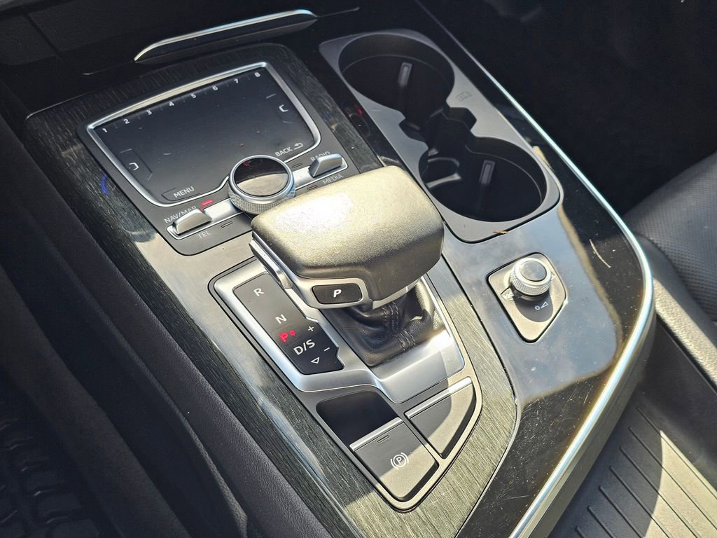 Used 2017 Audi Q7 3.0T Premium Plus image 19