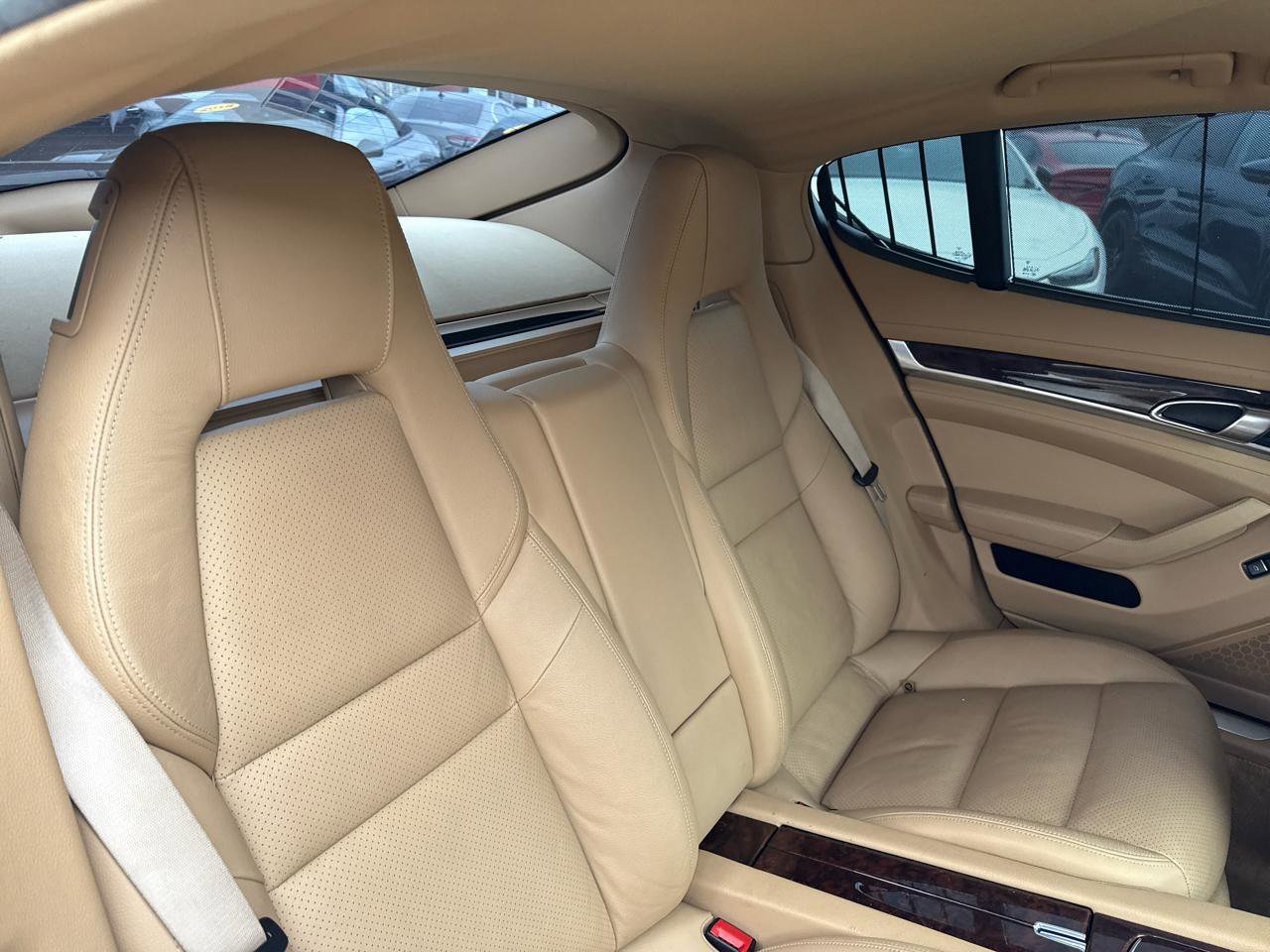 Used 2012 Porsche Panamera S image 33