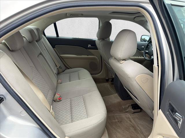 Used 2010 Ford Fusion SE FWD image 19