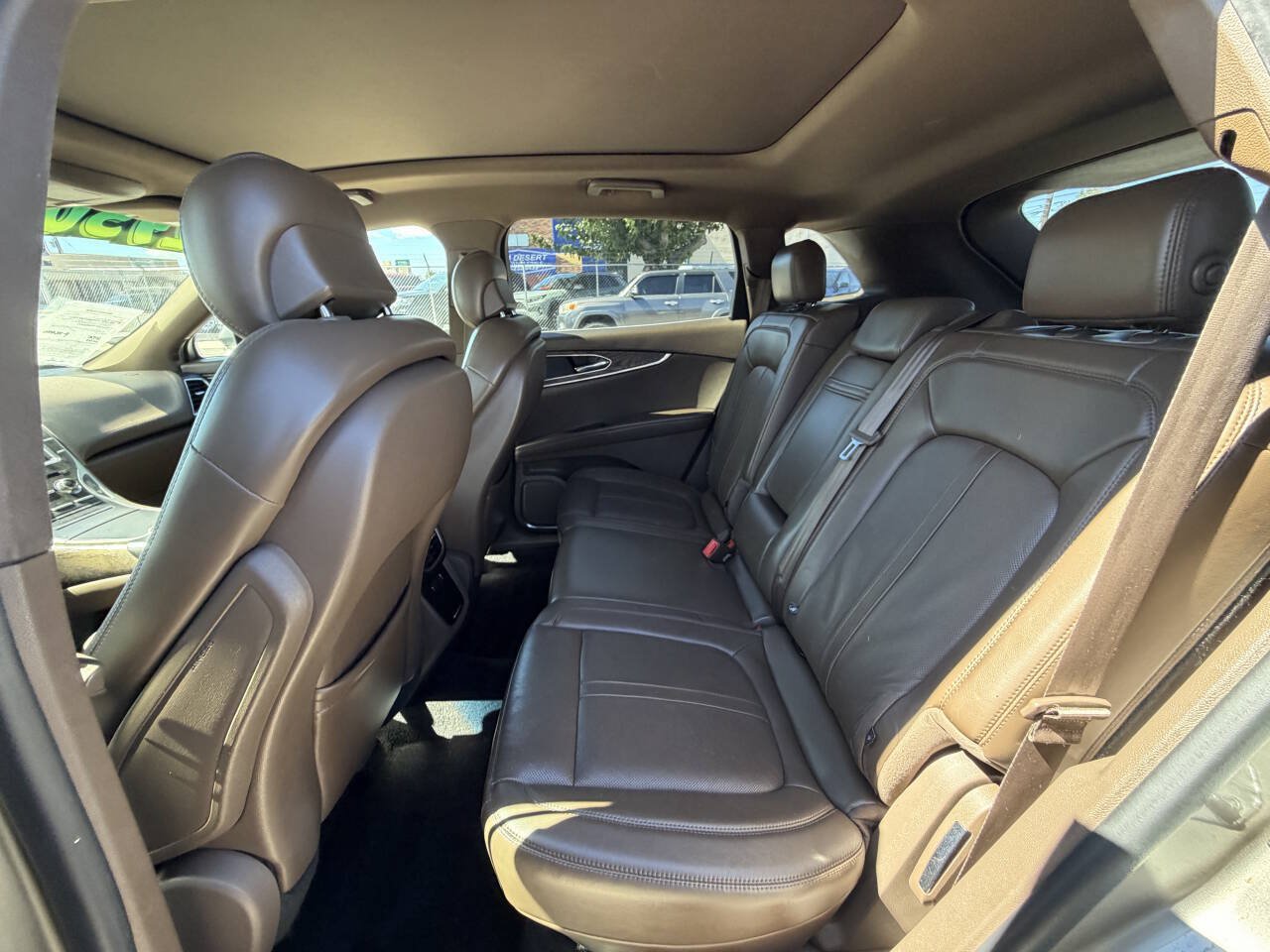 Used 2016 Lincoln MKX Reserve w/ Technology Package AWD/4WD image 11