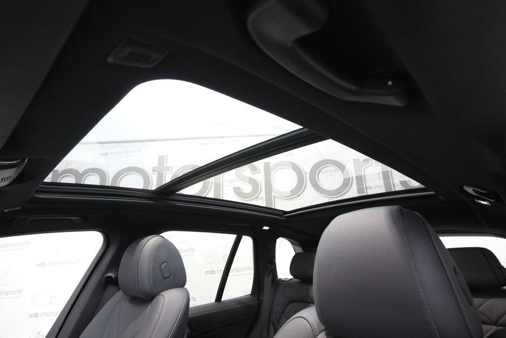 Used 2025 BMW X5 xDrive40i w/ M Sport Package AWD/4WD image 35
