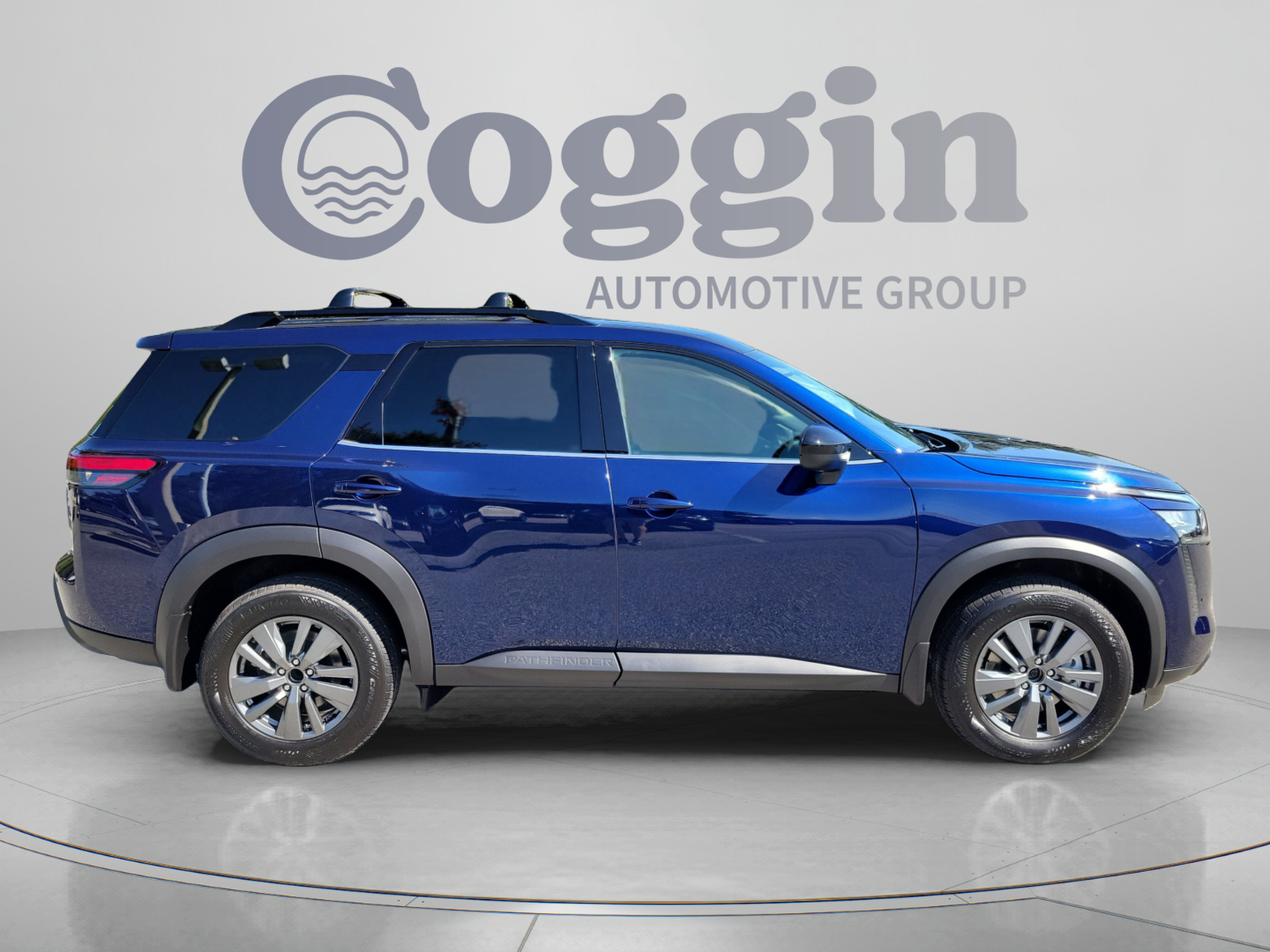 New 2026 Nissan Pathfinder SV w/ Cargo Package FWD image 6