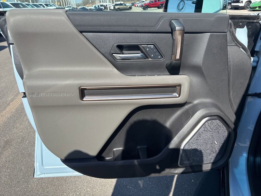 Used 2024 GMC Hummer EV 3X image 29