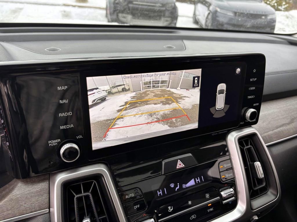 Used 2021 Kia Sorento EX w/ EX AWD X-Line Package image 20