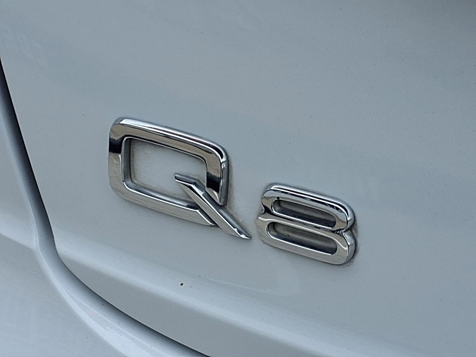 Used 2020 Audi Q8 Prestige w/ Prestige Package AWD/4WD image 6