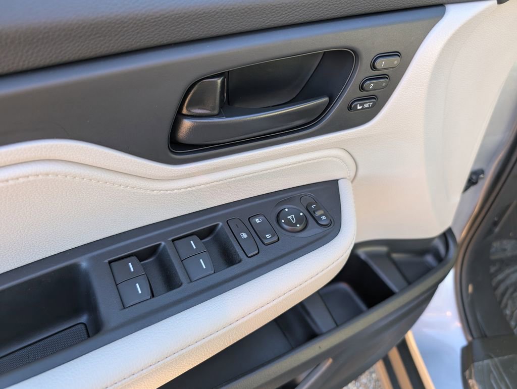 New 2026 Honda Odyssey EX-L image 17