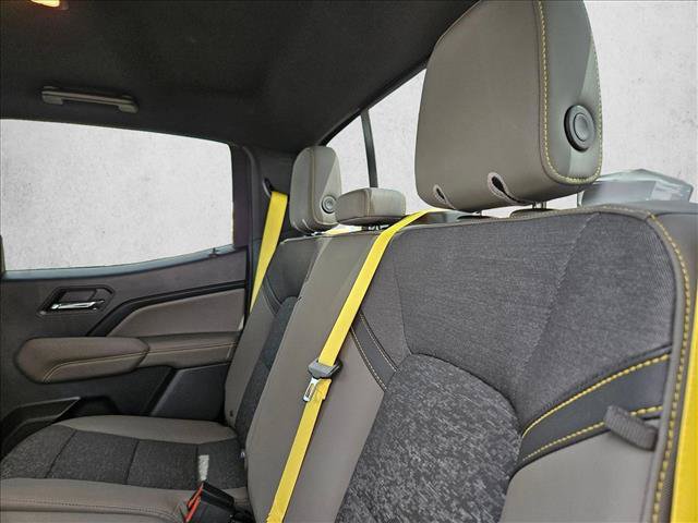 Used 2024 Chevrolet Colorado ZR2 w/ Technology Package AWD/4WD image 16