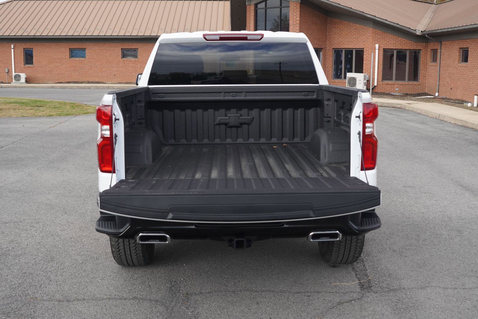 New 2026 Chevrolet Silverado 1500 LT Trail Boss w/ LPO, Dark Essentials Package image 5
