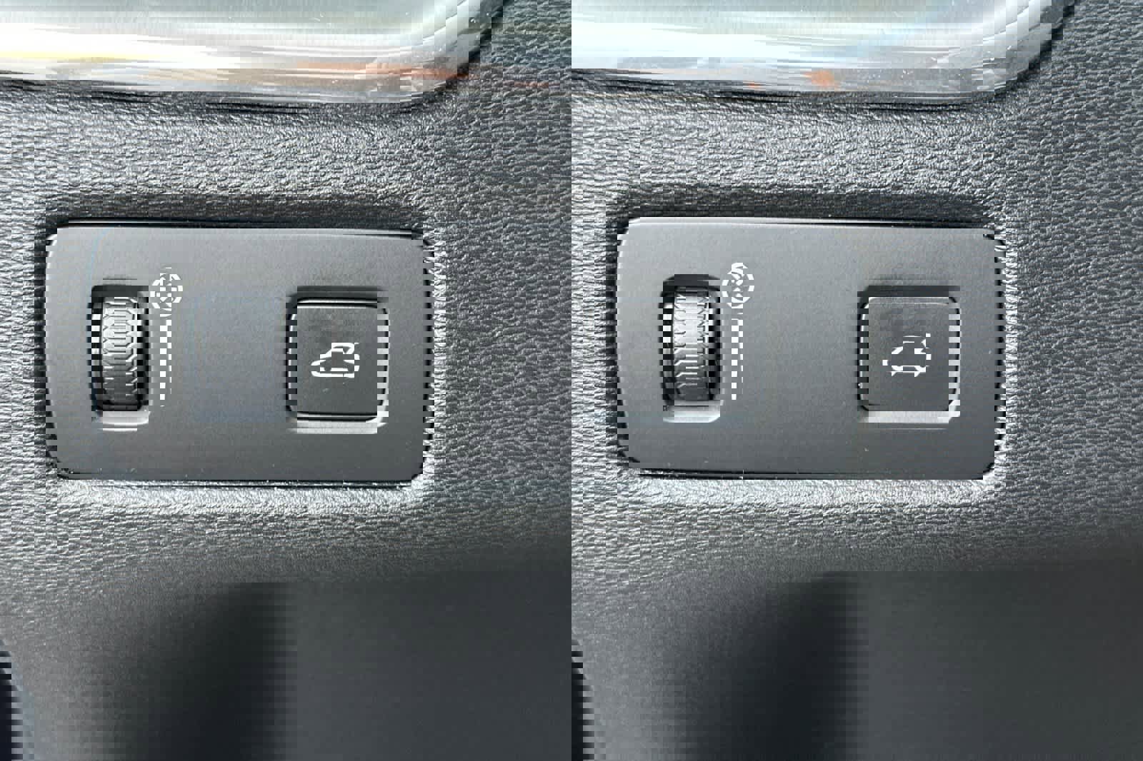 Used 2018 Volvo XC60 T5 Momentum w/ Convenience Package image 29