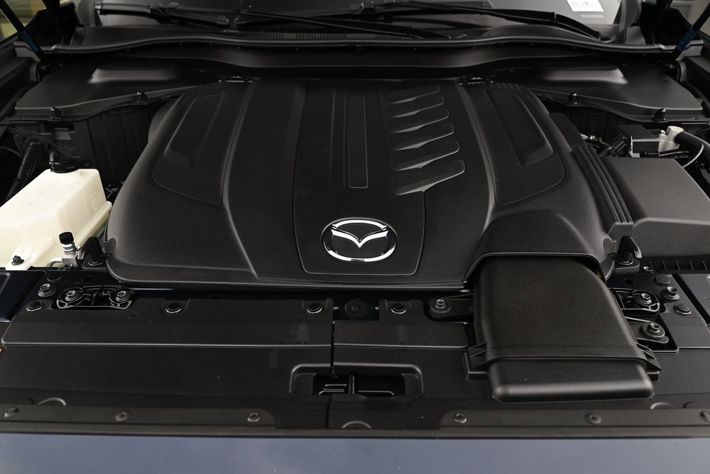 Certified 2025 MAZDA CX-90 3.3 Turbo w/ Premium Plus Pkg image 11