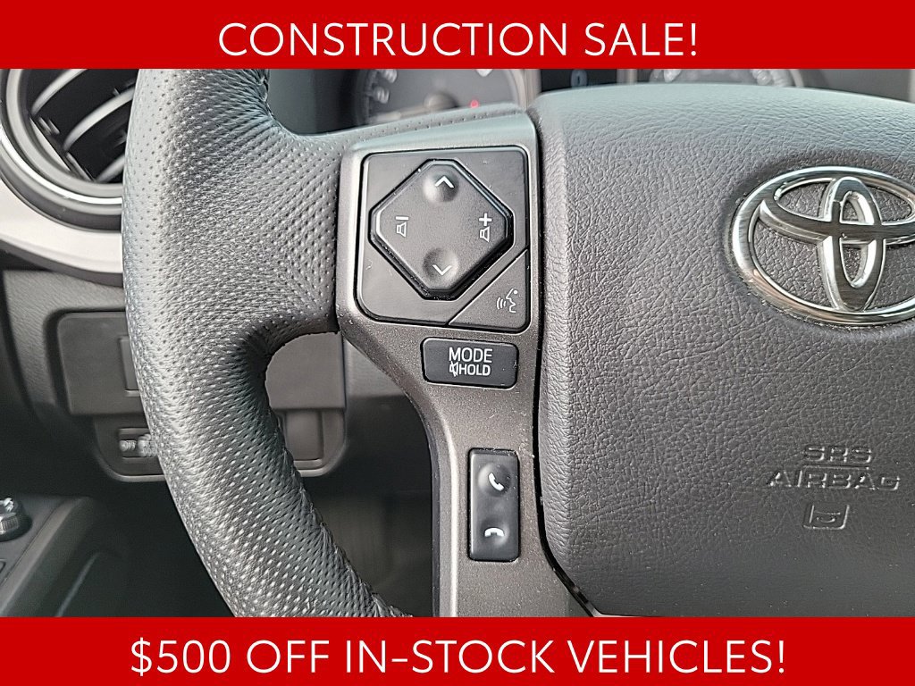 Used 2021 Toyota Tacoma TRD Off-Road w/ Technology Package AWD/4WD image 28