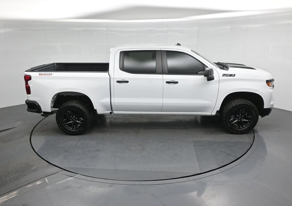 Used 2024 Chevrolet Silverado 1500 Custom Trail Boss w/ LPO, Dark Essentials Package AWD/4WD image 37