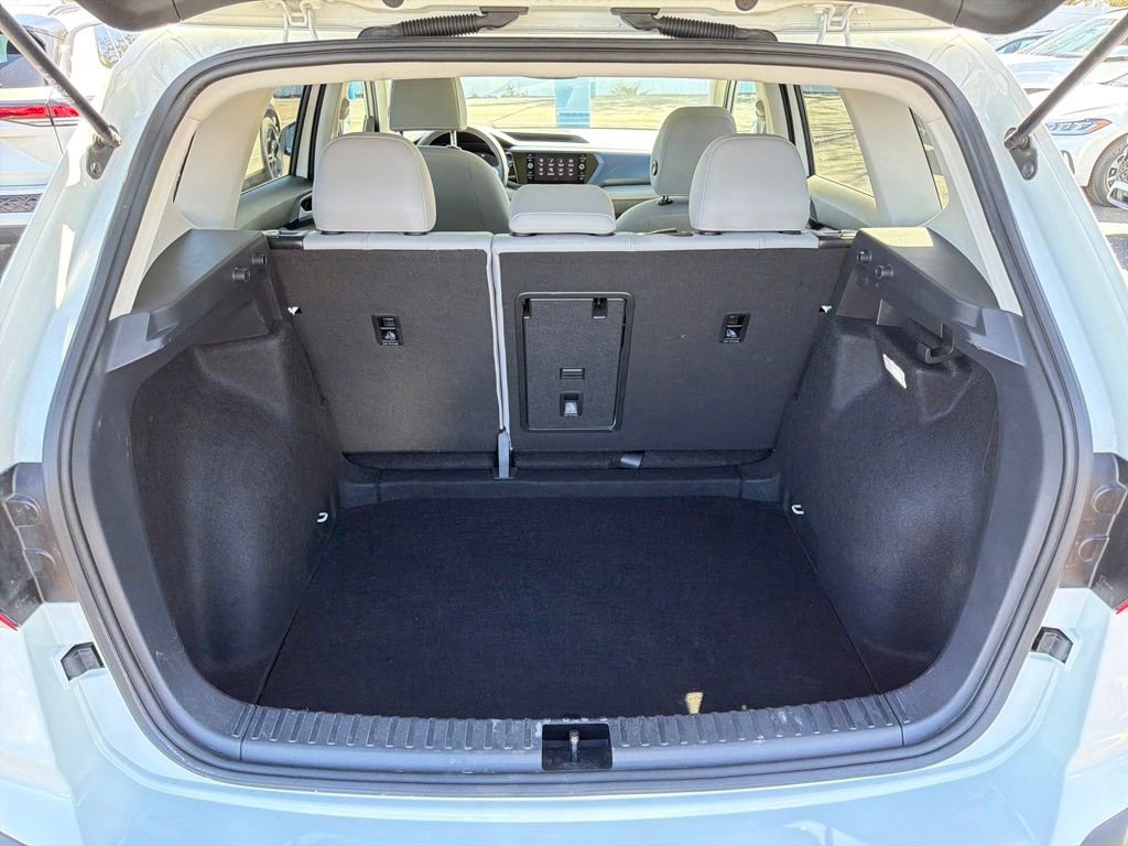 Used 2024 Volkswagen Taos SE image 23