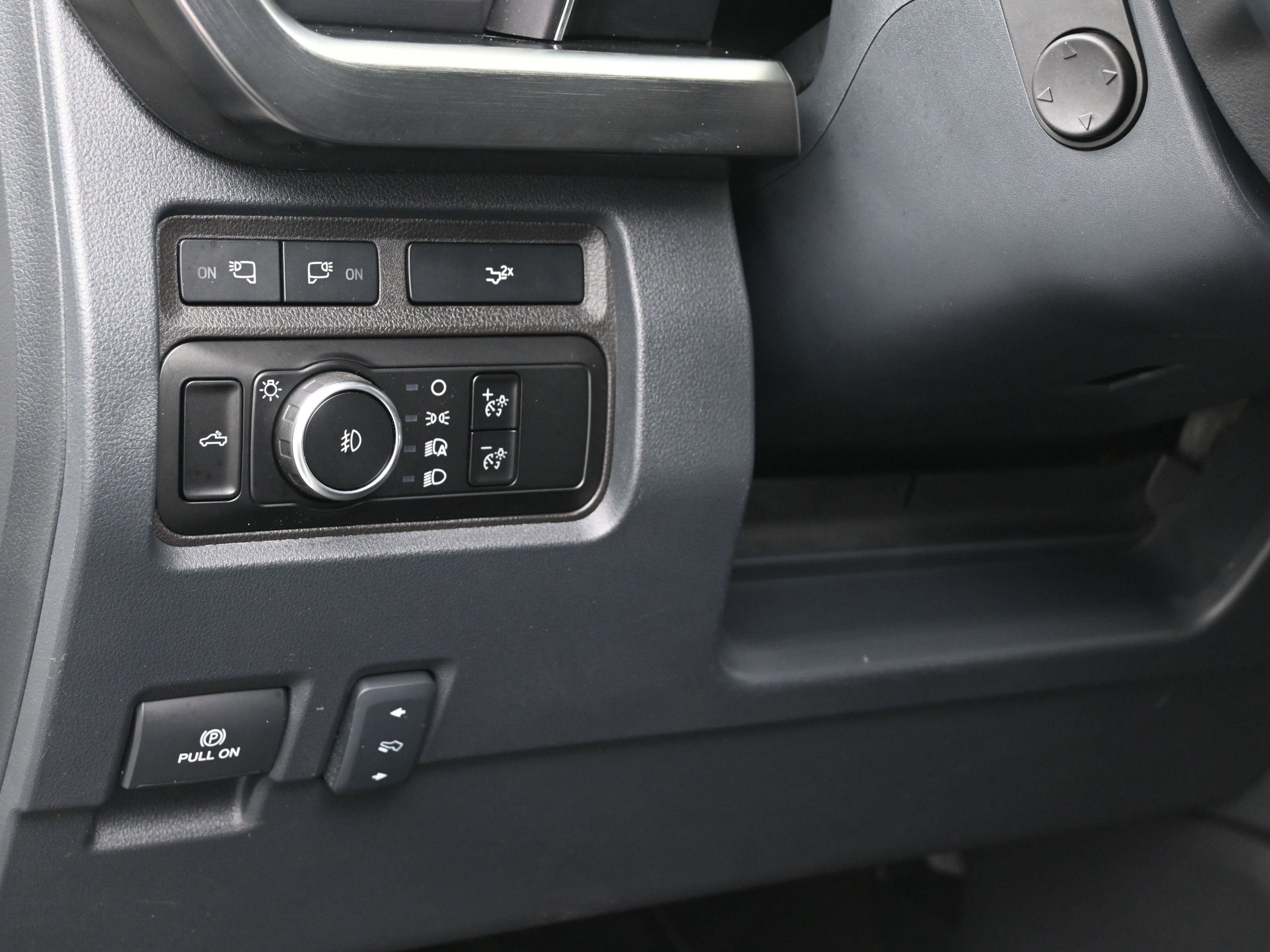 Used 2024 Ford F250 Lariat w/ Sport Appearance Package image 23