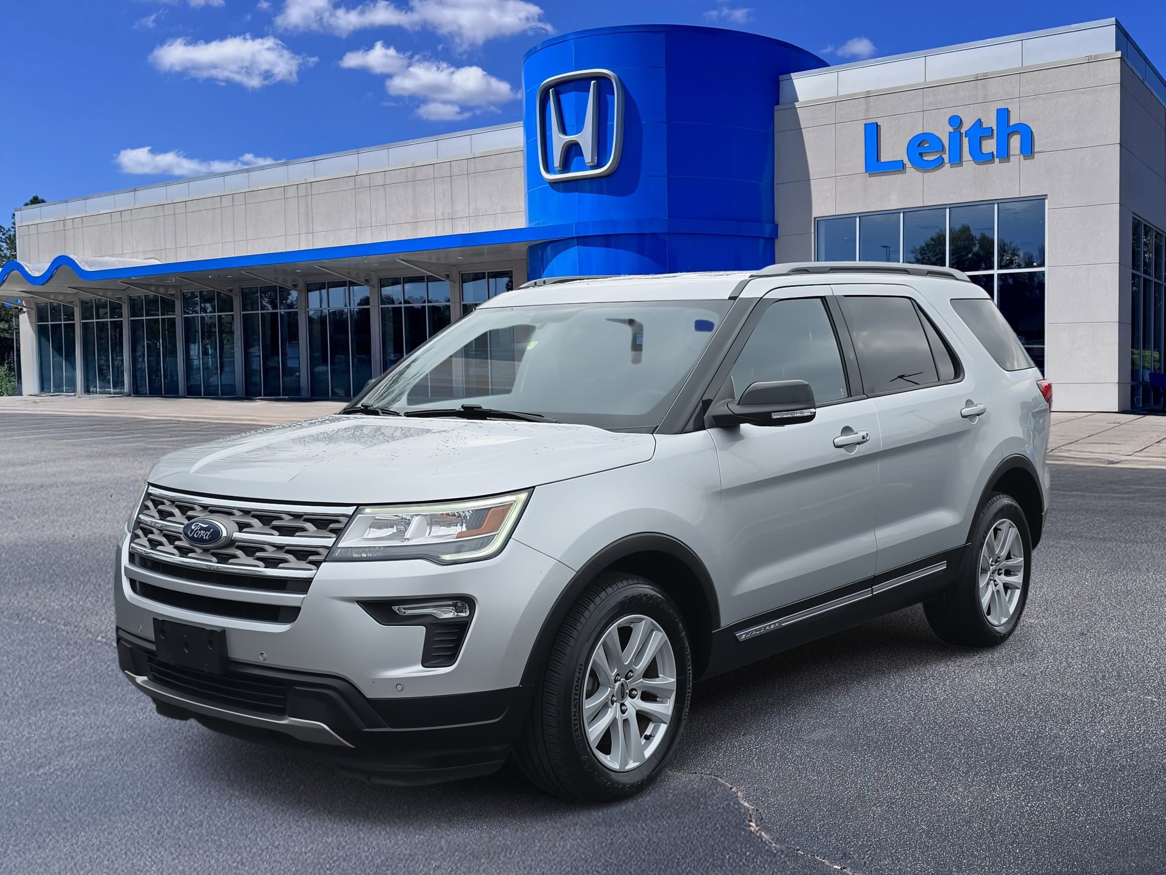 Used 2018 Ford Explorer XLT w/ Equipment Group 202A
