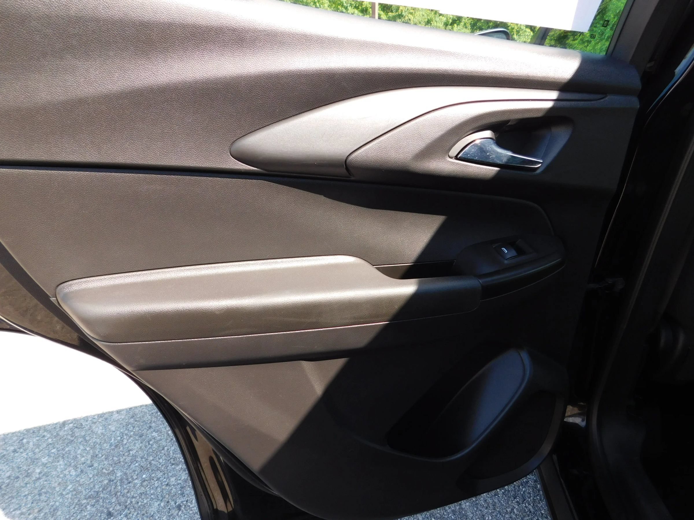 Used 2021 Chevrolet TrailBlazer LS FWD image 10