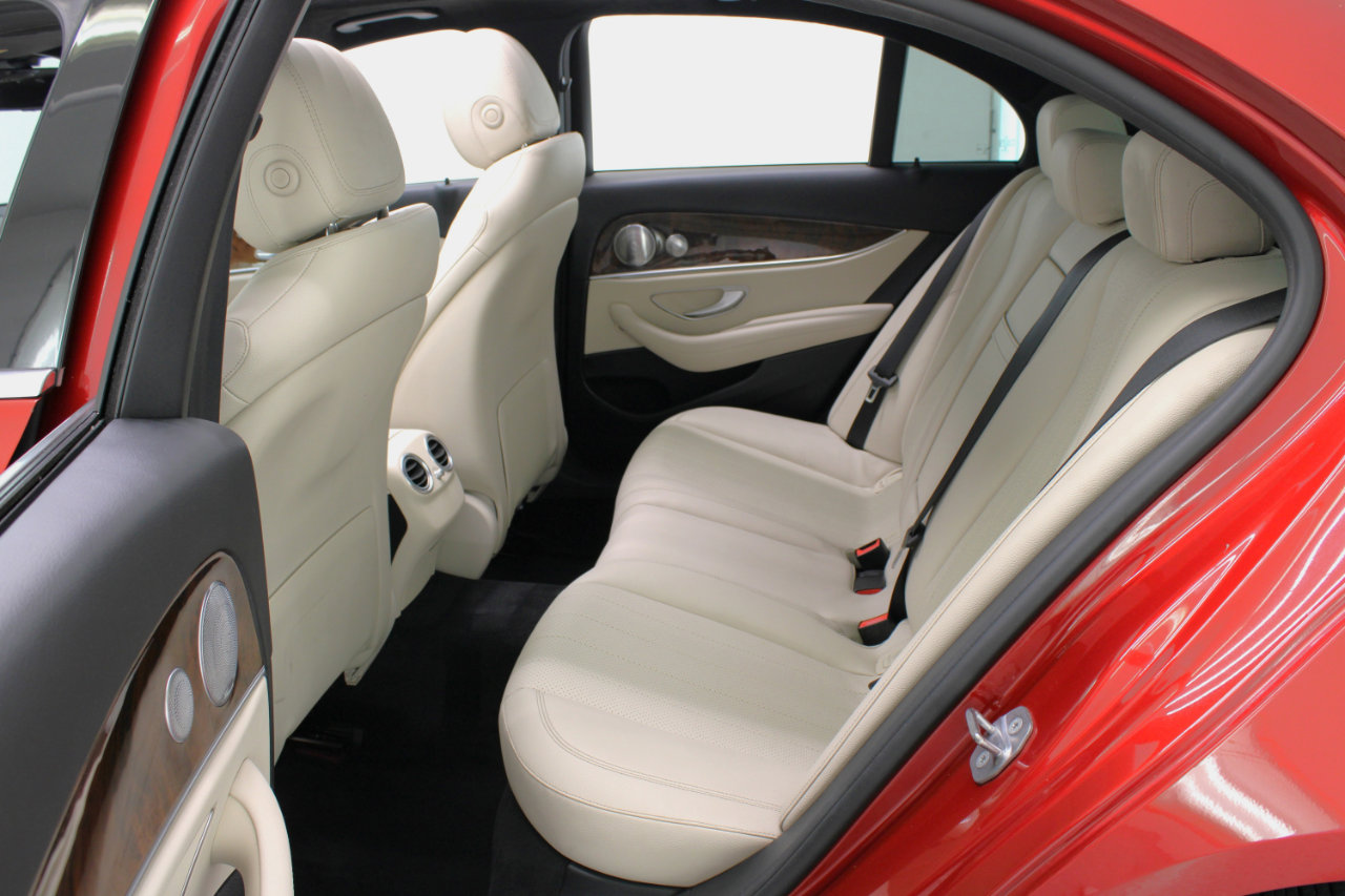 Used 2017 Mercedes-Benz E 300 image 38