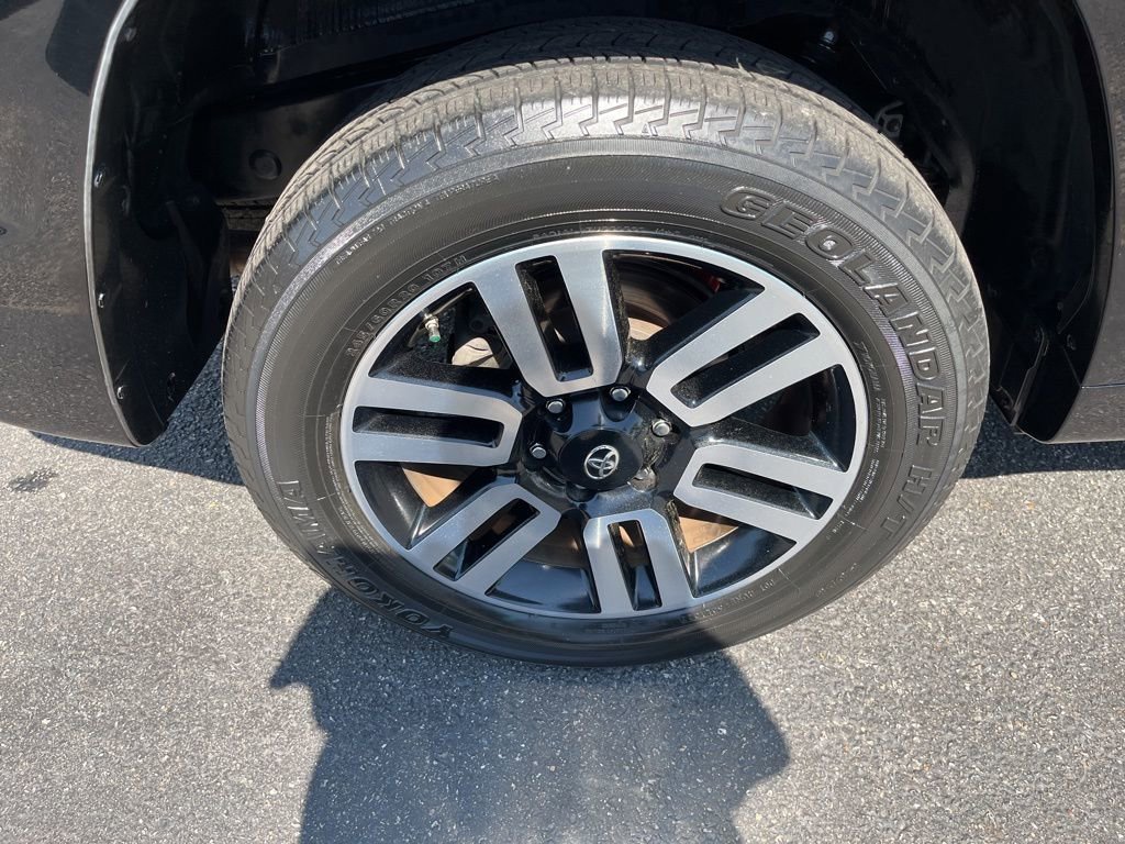 Used 2018 Toyota 4Runner Limited AWD/4WD image 11