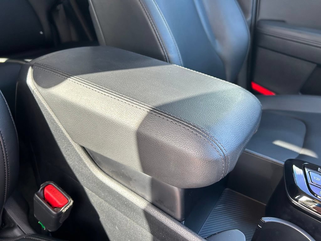 Used 2025 Kia Sportage EX FWD image 34