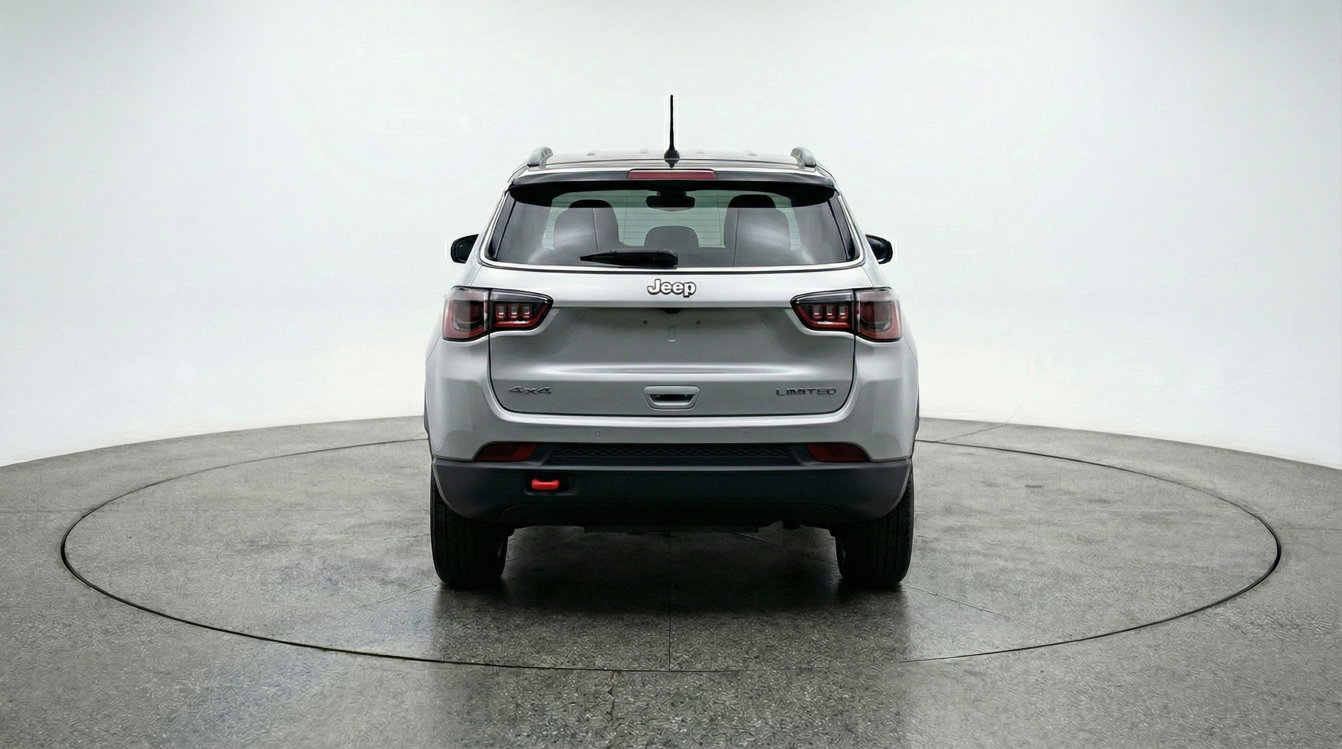 Used 2025 Jeep Compass Trailhawk AWD/4WD image 7