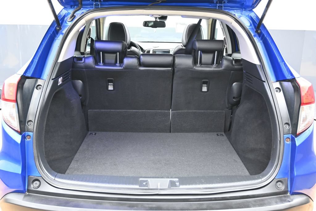 Used 2021 Honda HR-V EX-L image 14