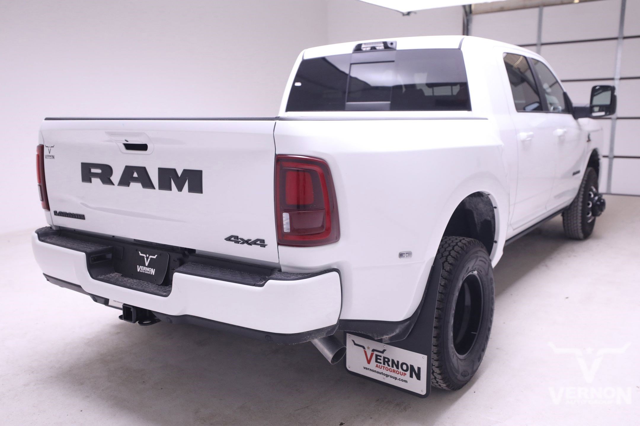 New 2025 RAM 3500 Laramie image 8