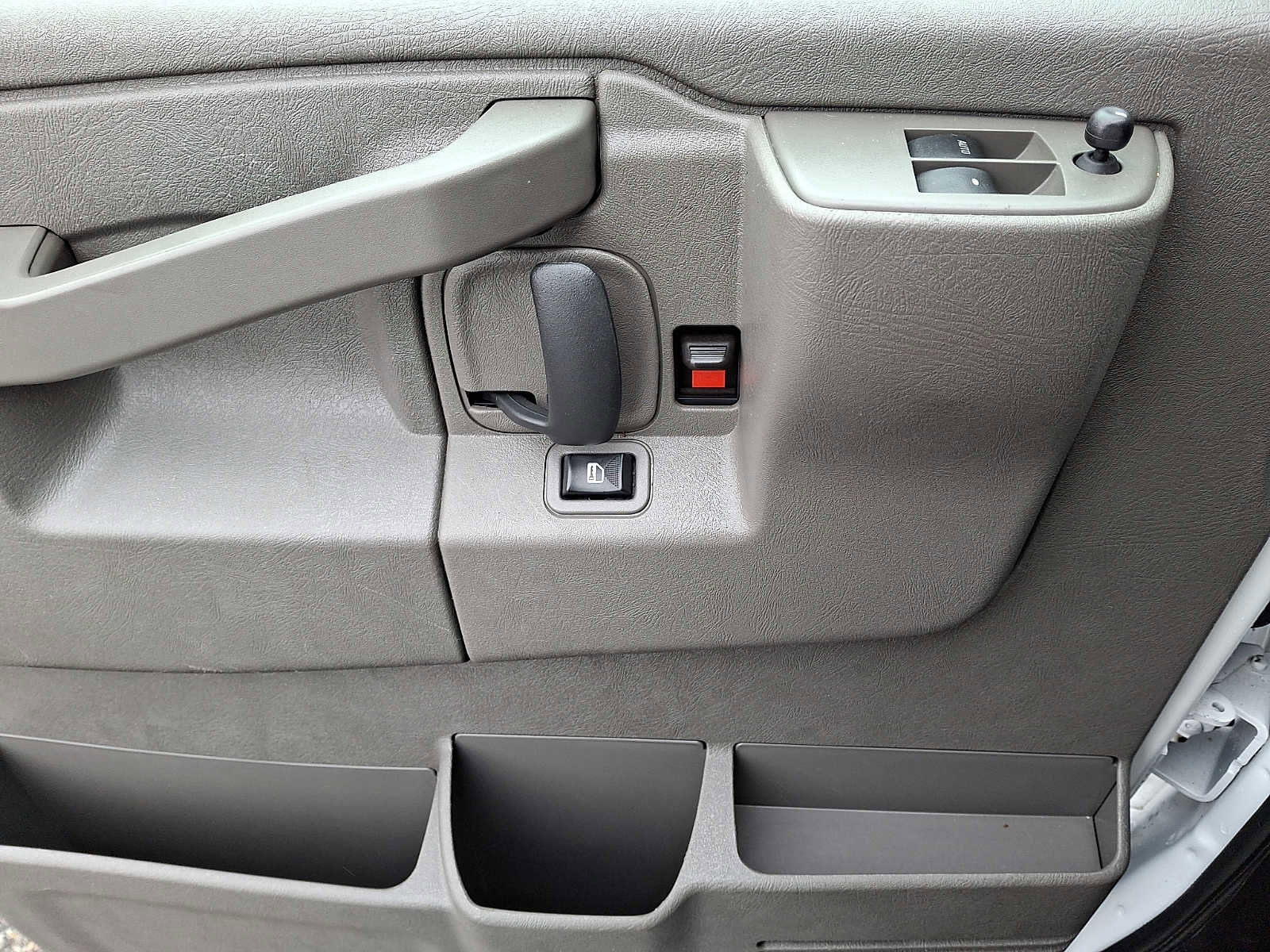 Used 2024 Chevrolet Express 2500 w/ Driver Convenience Package image 13