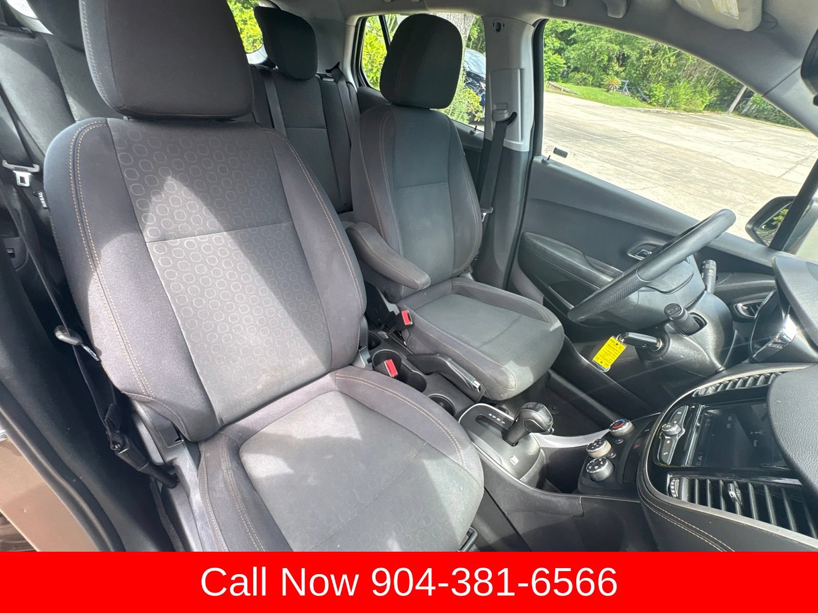 Used 2018 Chevrolet Trax LS w/ LPO, Cargo Package FWD image 16