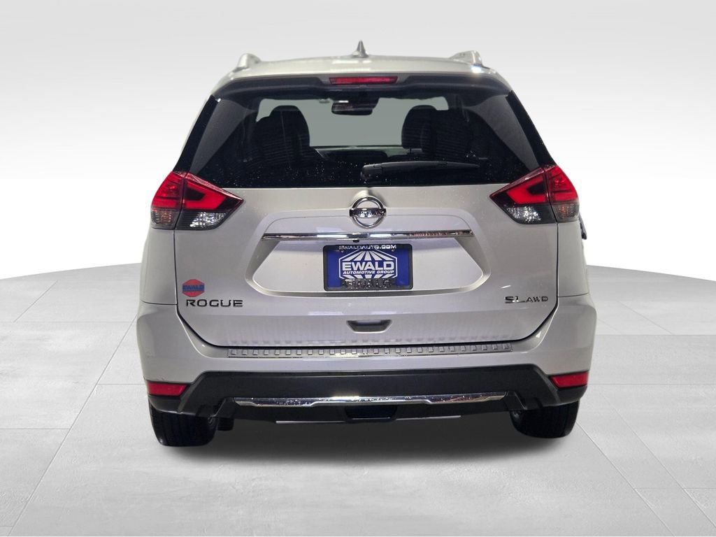 Used 2017 Nissan Rogue SL image 22