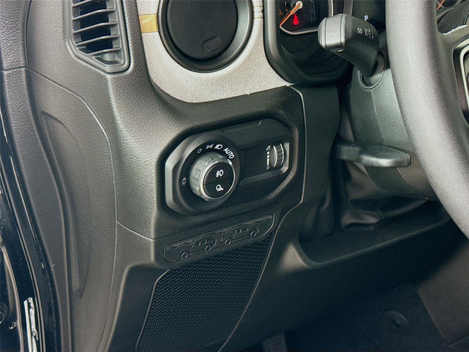 New 2026 Jeep Gladiator Sport image 10