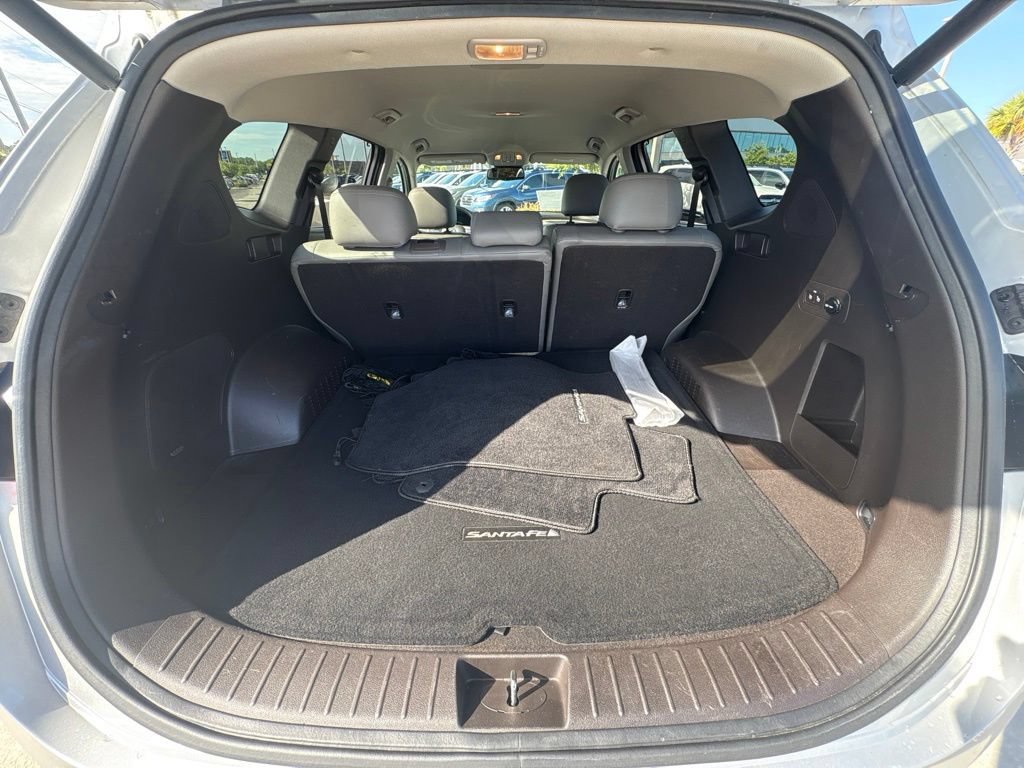 Used 2020 Hyundai Santa Fe SEL w/ Convenience Package FWD image 17