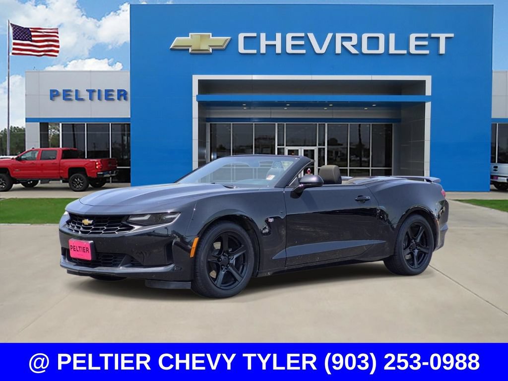Used 2024 Chevrolet Camaro LT w/ Technology Package RWD image 3