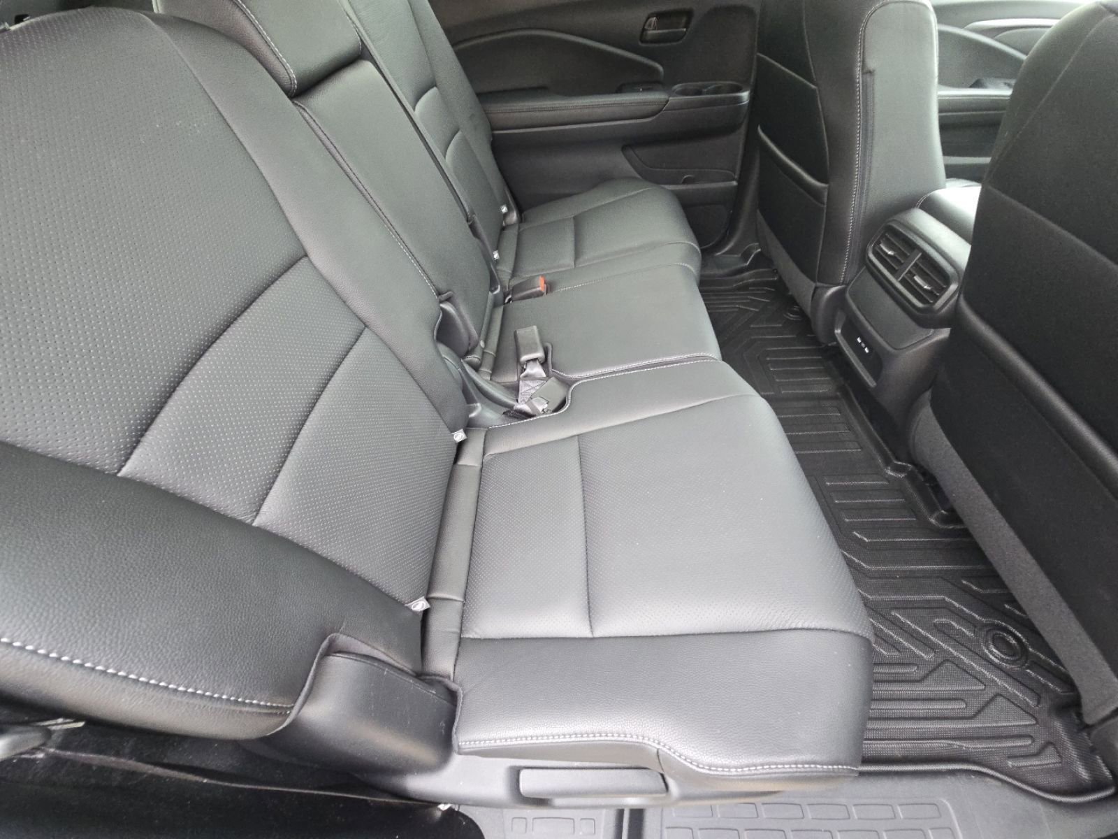 Used 2024 Honda Passport EX-L image 15