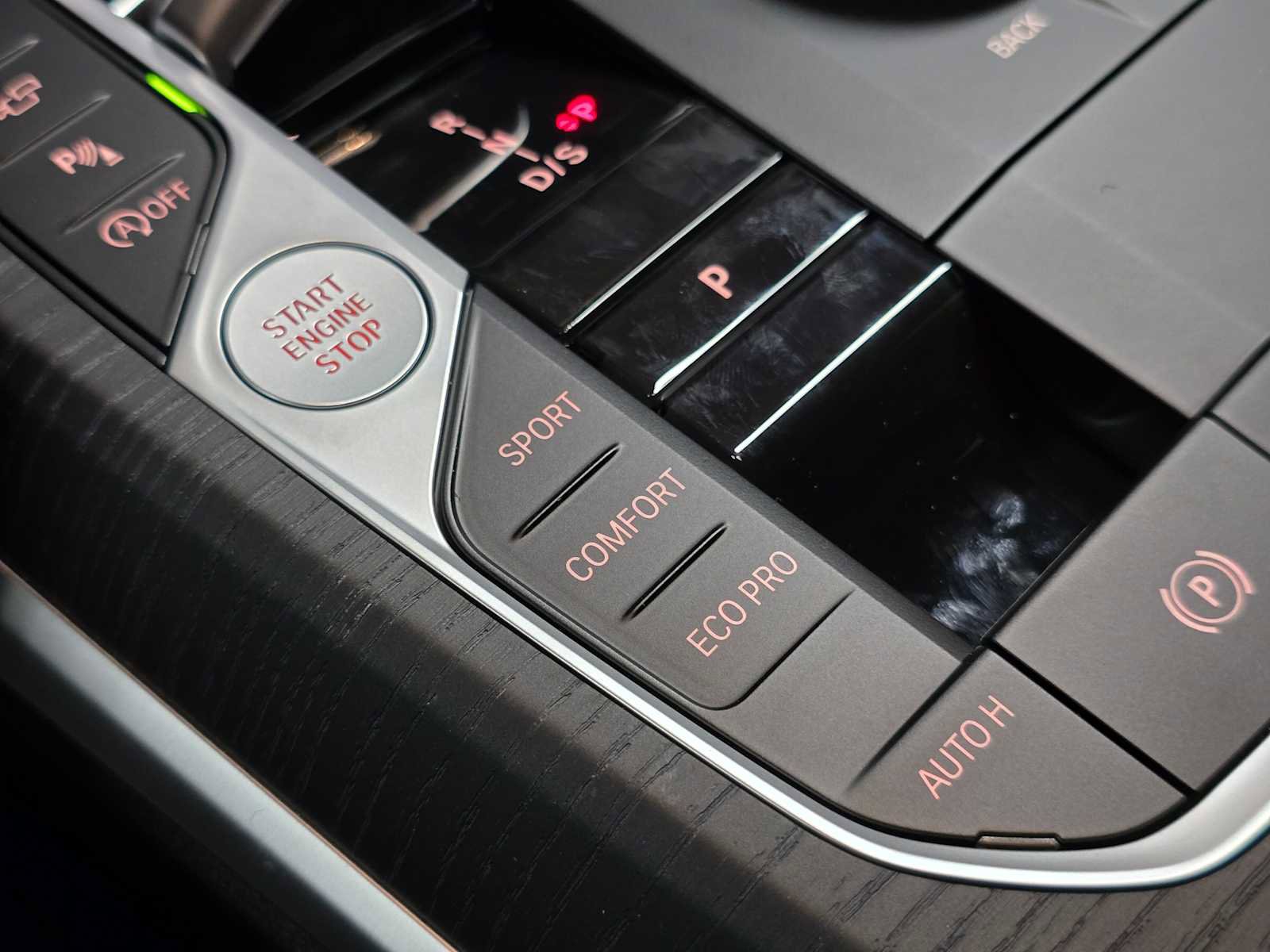 Used 2026 BMW 330i xDrive Sedan w/ Premium Package image 35