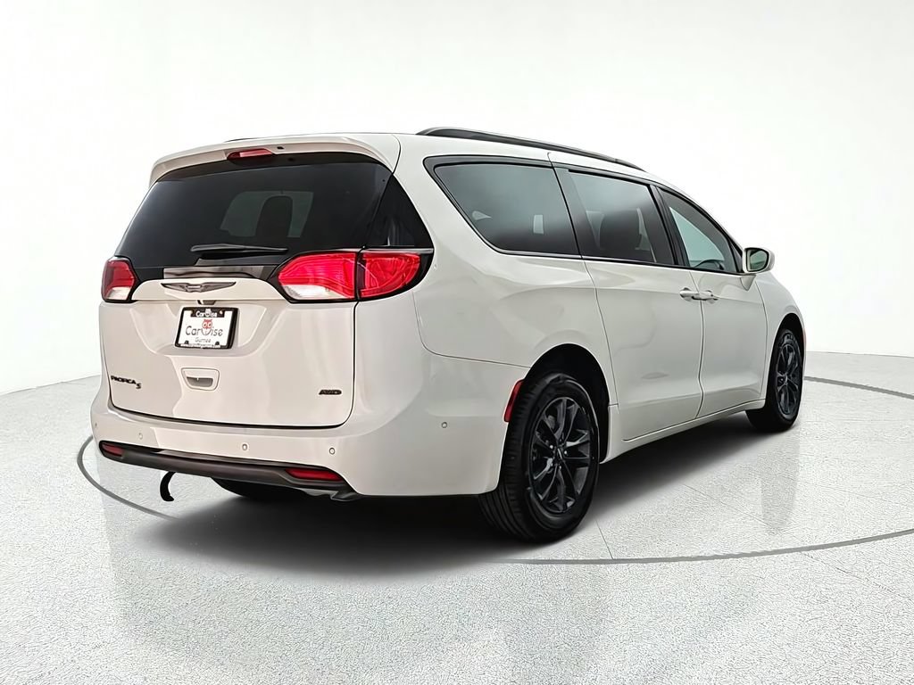 Used 2020 Chrysler Pacifica Touring-L w/ Advanced Safetytec Group AWD/4WD image 6