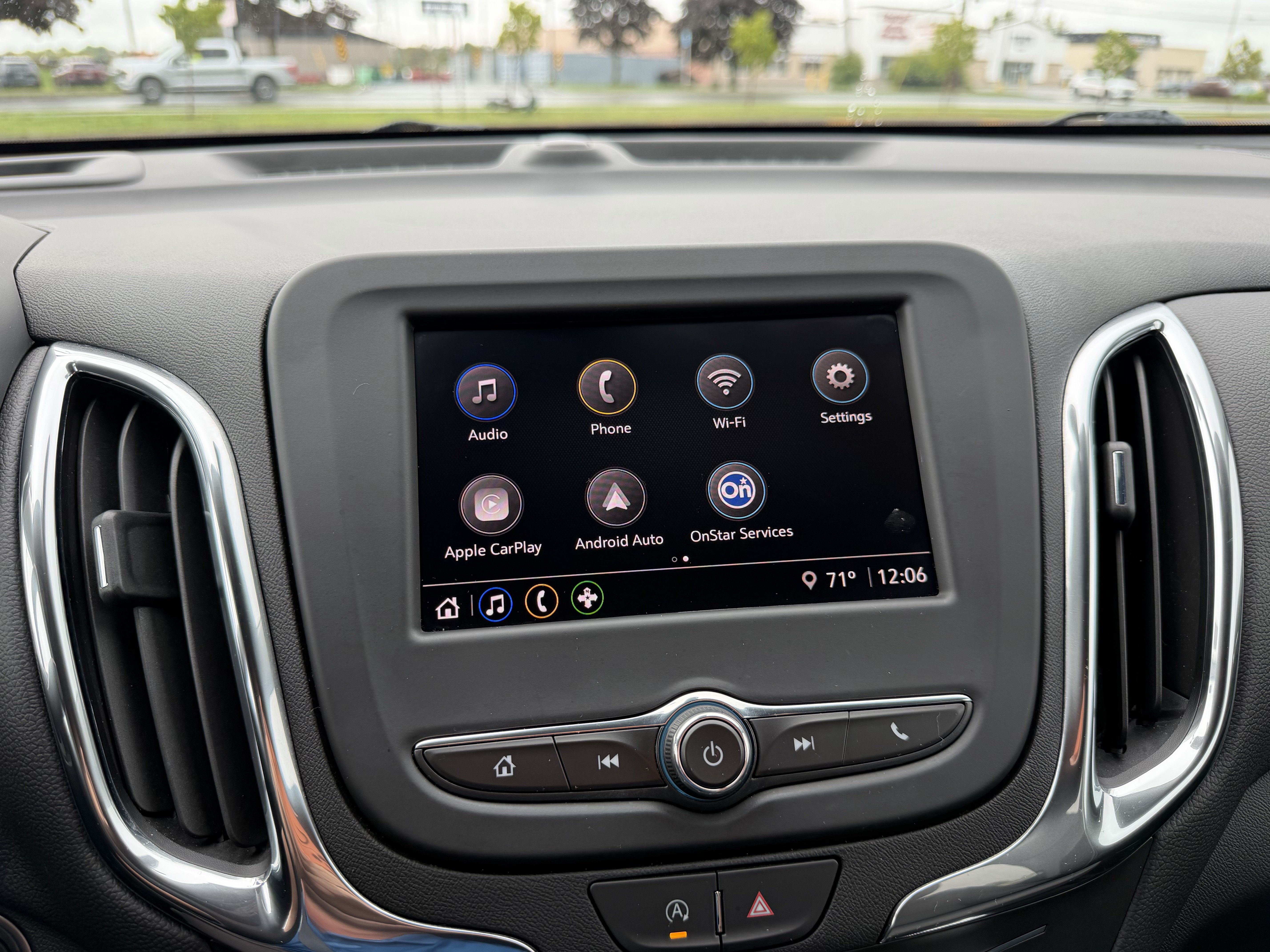 Used 2024 Chevrolet Equinox LT AWD/4WD image 18