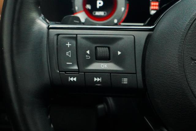 Used 2022 Nissan Pathfinder Platinum w/ Cargo Package image 19