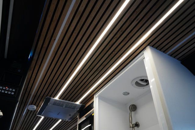 Used 2023 Mercedes-Benz Sprinter 2500 image 32