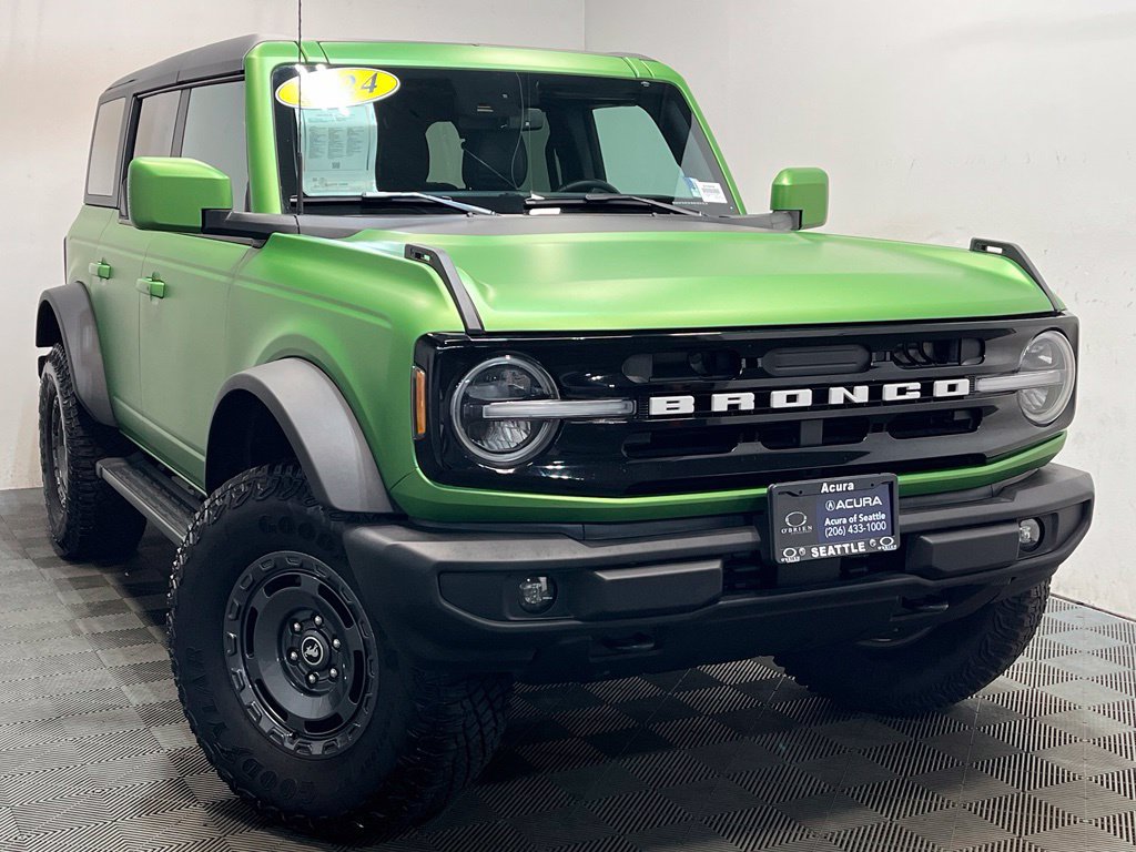 Used 2024 Ford Bronco Outer Banks AWD/4WD image 1