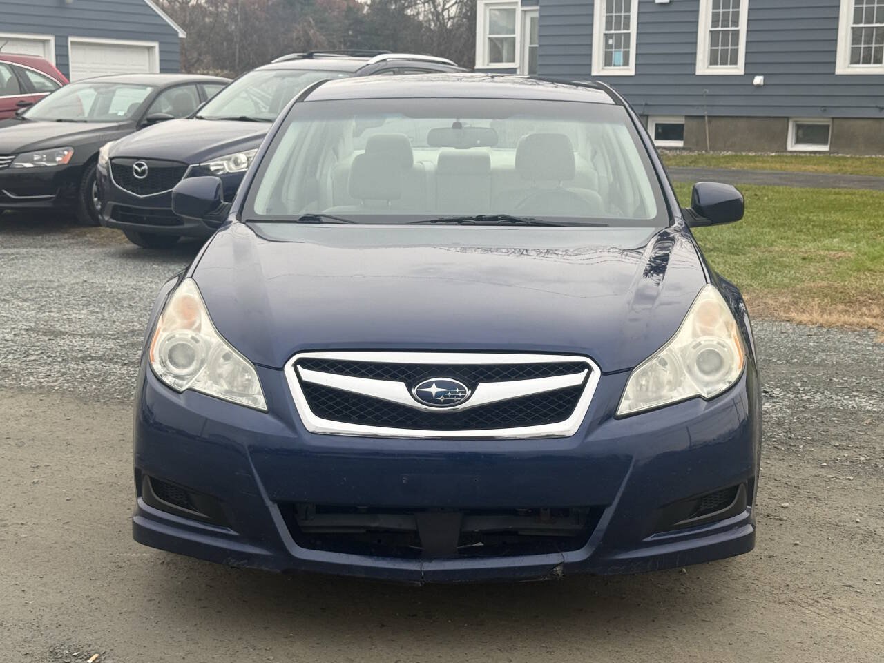 Used 2011 Subaru Legacy 2.5i Premium w/ All-Weather Pkg AWD/4WD image 2