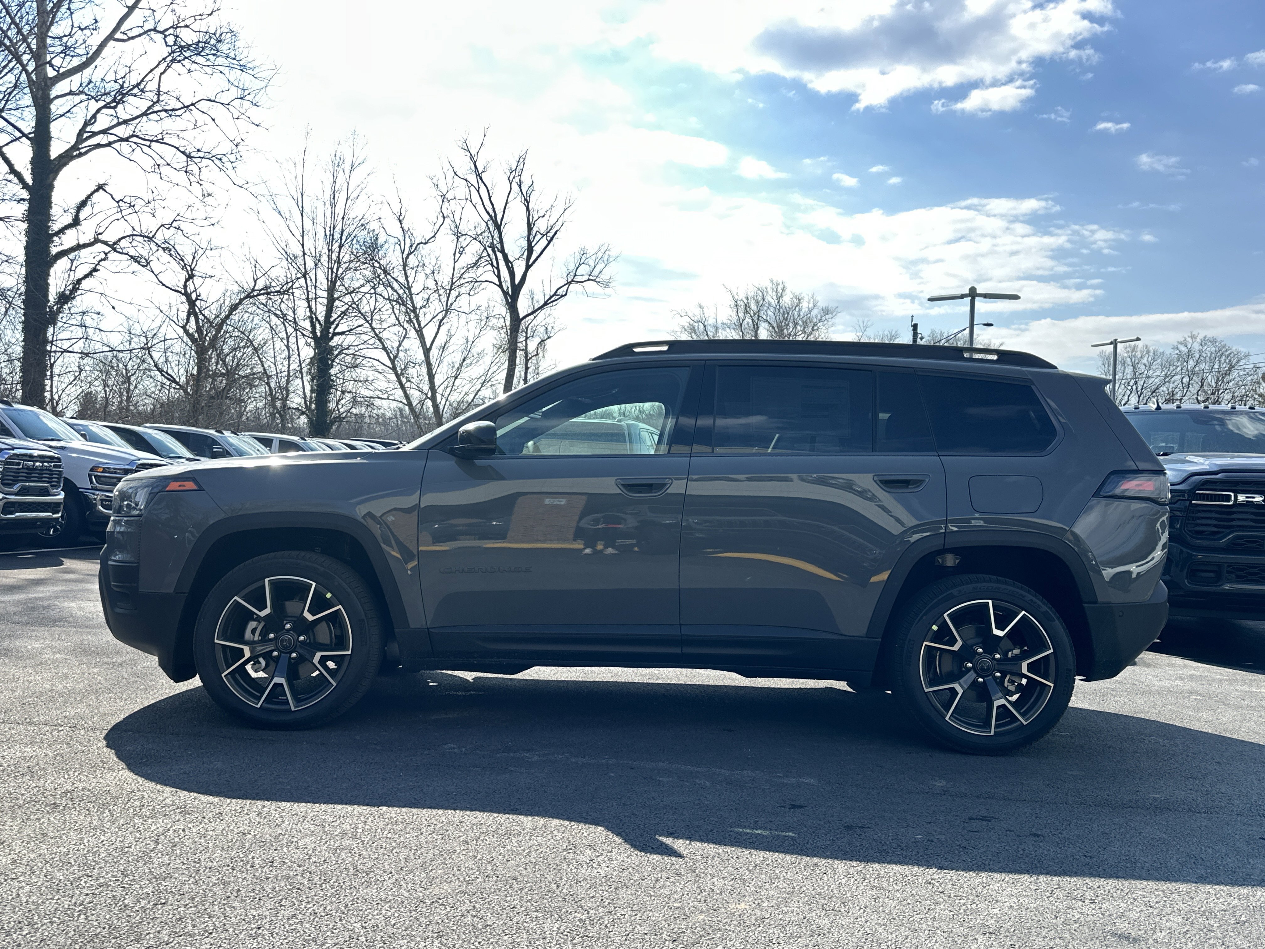 New 2026 Jeep Cherokee Overland image 19