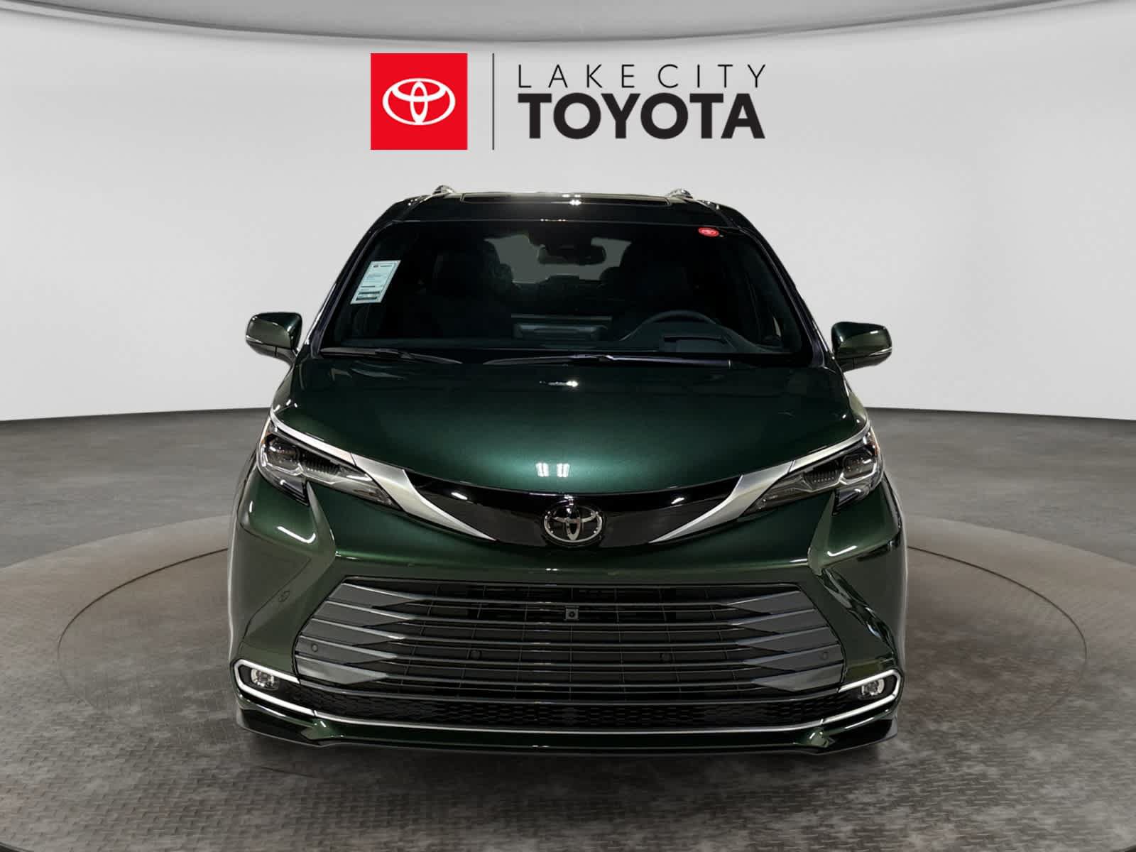 New 2026 Toyota Sienna Platinum AWD/4WD image 10